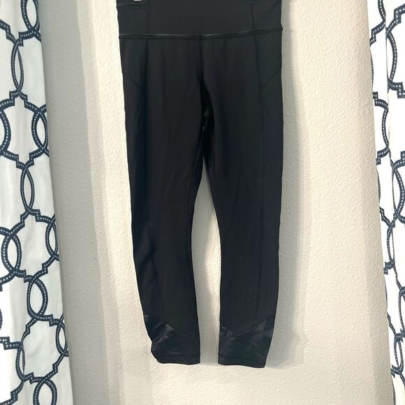 Lululemon Pace Queen Tight 7/8 Length Size 4 Black Reflective Full On Luxtreme - Picture 9 of 15